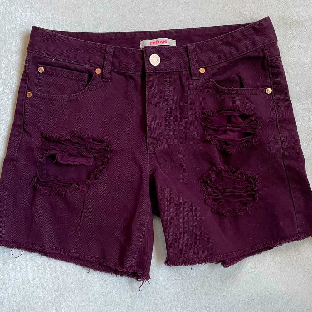 Refuge Distressed Shorts